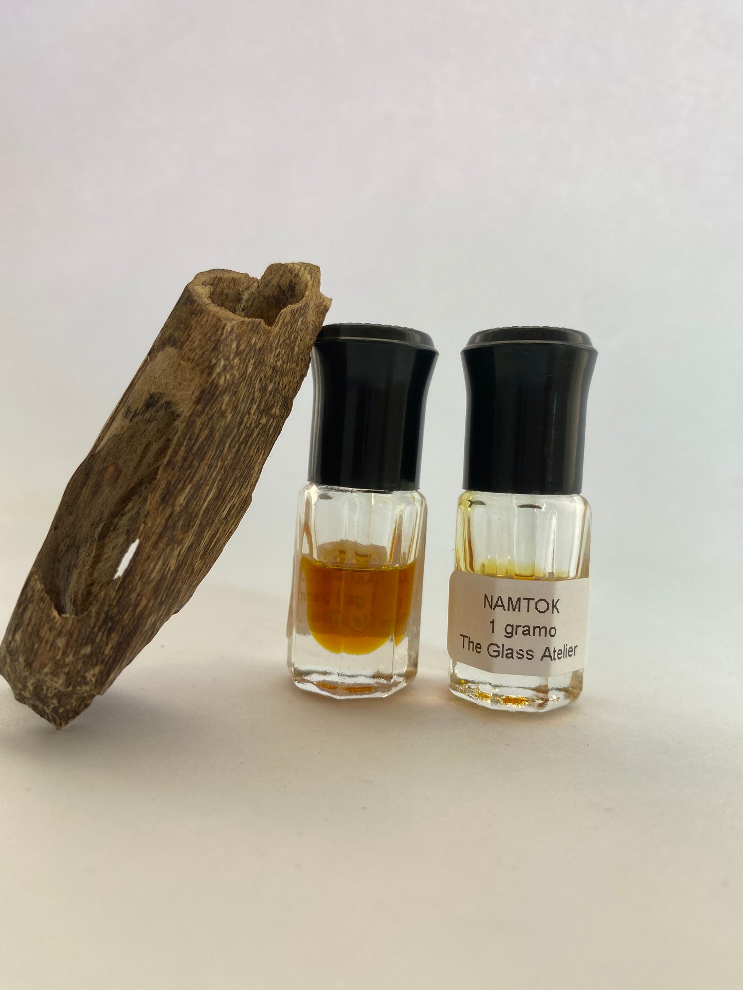 Namtok – Oud de la provincia de Trat, Tailandia (Aquilaria crassna)