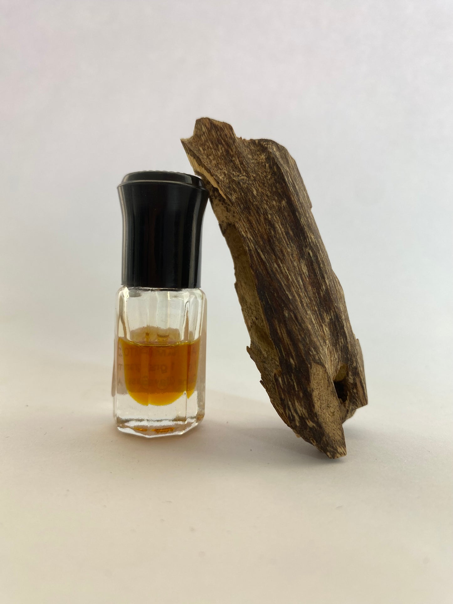 Namtok – Oud de la provincia de Trat, Tailandia (Aquilaria crassna)