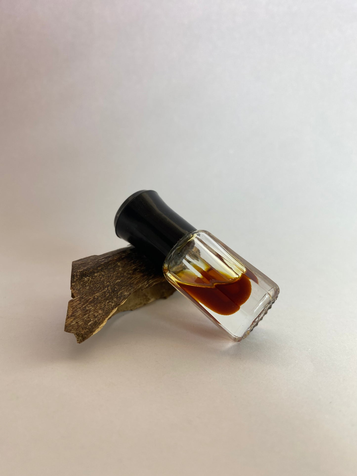 Nocturno - Oud de la provincia de Trat, Tailandia (Aquilaria crassna)