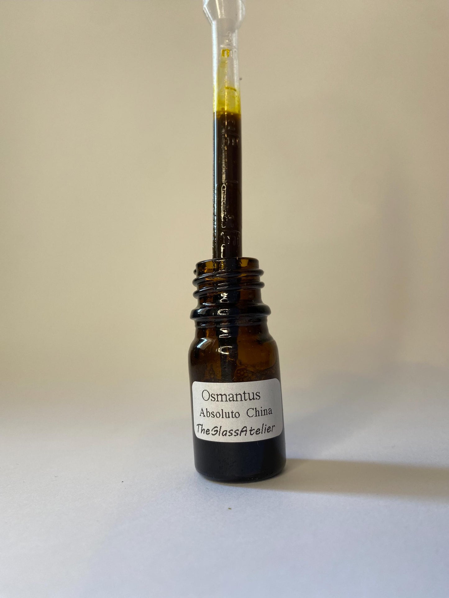 Absoluto de Osmanthus Natural – Aroma de Melocotón, Cuero y Flores para Perfumistas